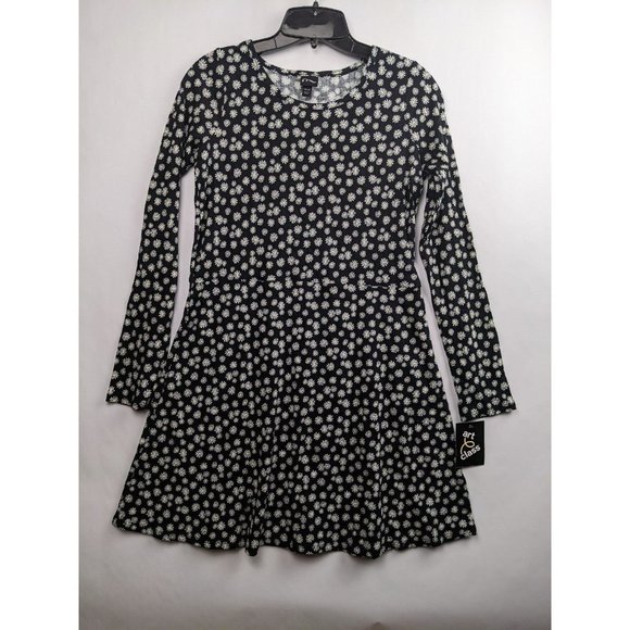 art class Other - Art Class Daisy Floral Long Sleeve Dress NWT
